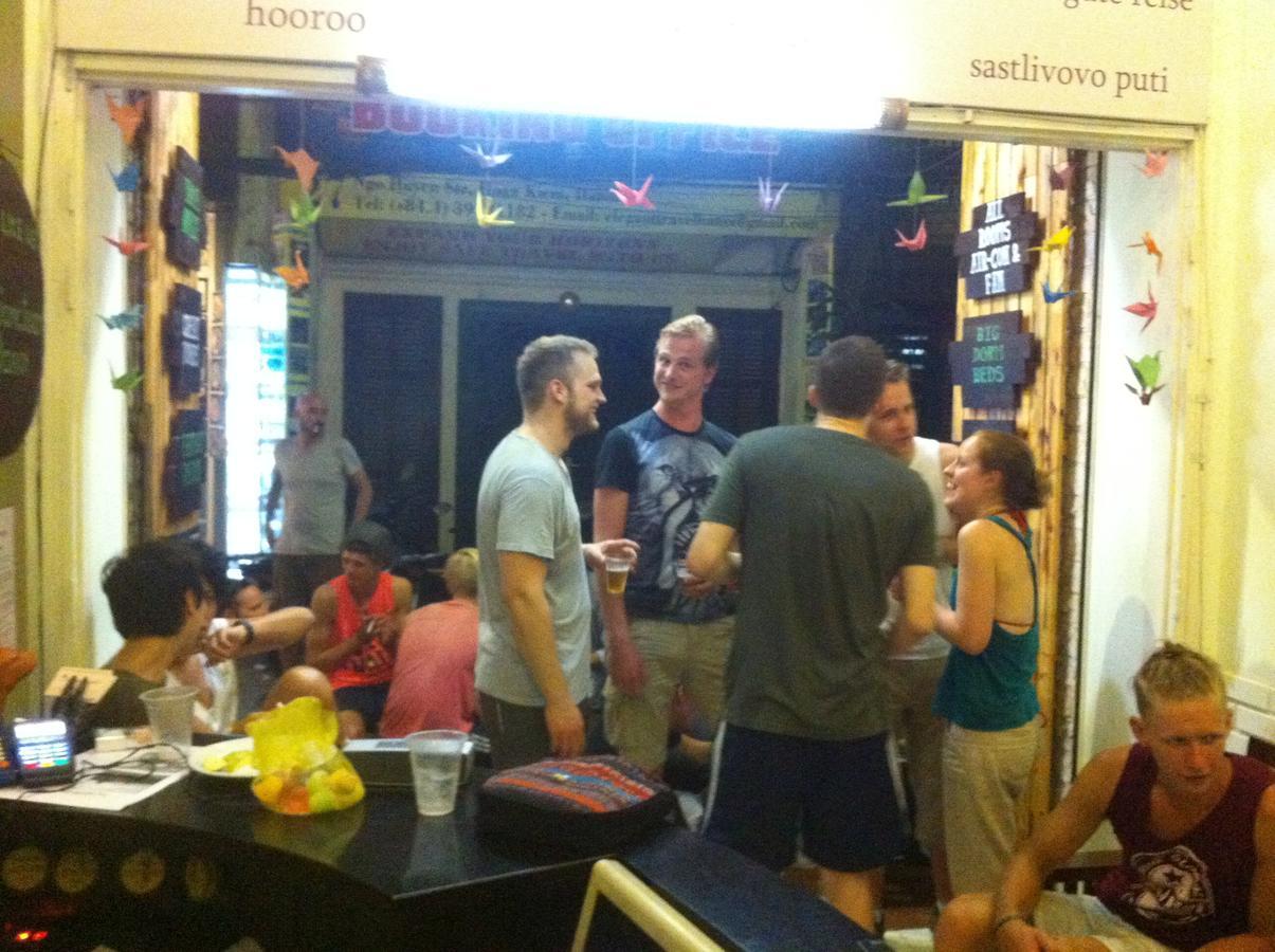 Hanoi Massive Hostel Exterior foto